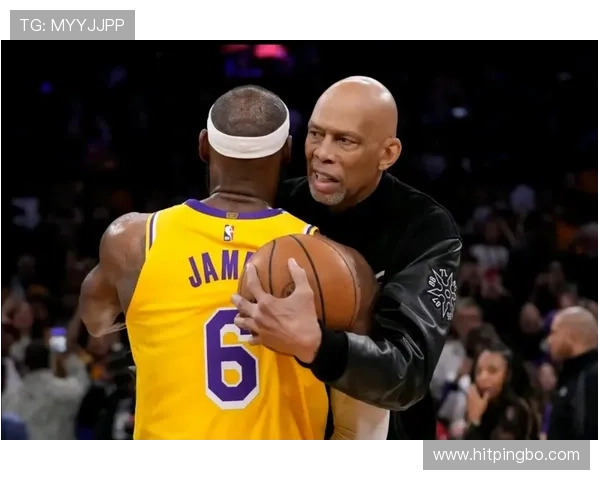 卡里姆·阿卜杜尔-贾巴尔的高效低位单打助湖人确立内线统治地位